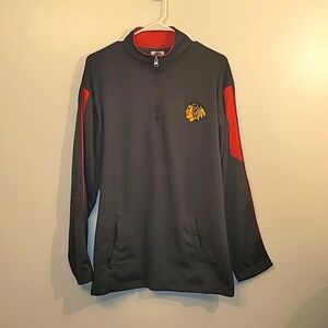 Men's size Large NHL Chicago Black Hawks long sleeve  Lot F